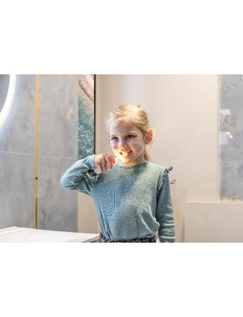 INNOGIO GIO-451BLACK GIOpanda dantų šepetėlis vaikams juodas + GIO-450BH GRATIS